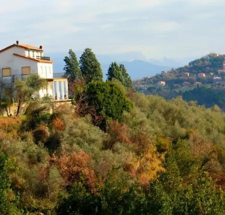 Bauernhof Agriturismo Oliva Azzurra Valeriano Lunense