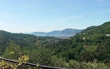 Agriturismo Oliva Azzurra Valeriano Lunense